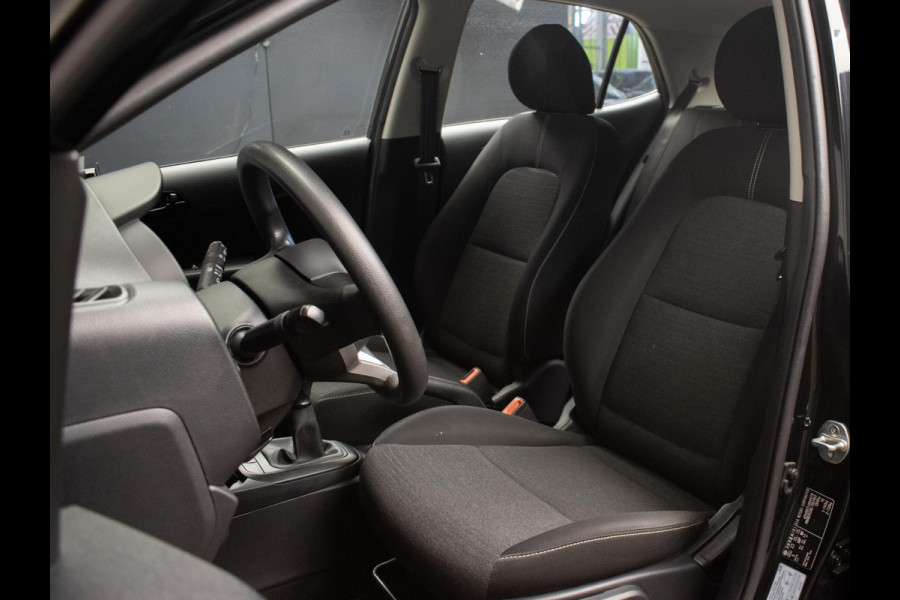 Kia Picanto 1.0 MPi ComfortPlusLine Sport (APPEL CARPLAY,NAVI,CAMERA,BLACK PACK,SPORTSTOELEN,PDC,GETINT,NETTESTAAT) Kia Picanto 1.0 MPi ComfortPlusLine Sport (APPEL CARPLAY,NAVI,CAMERA,BLACK PACK,SPORTSTOELEN,PDC,GETINT,NETTESTAAT)