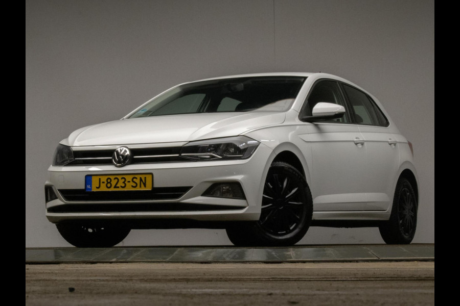 Volkswagen Polo 1.0 TSI Sport (APPLE CARPLAY,NAVI,CRUISE,PDC,CAMERA,SPORTSTOELEN,GETINT,CLIMATE,NETTESTAAT)