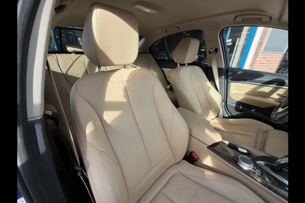 BMW 3-serie 320i Luxury Edition Individual 2018 NAVI LEDER! BMW 3-serie 320i Luxury Edition Individual 2018 NAVI LEDER!