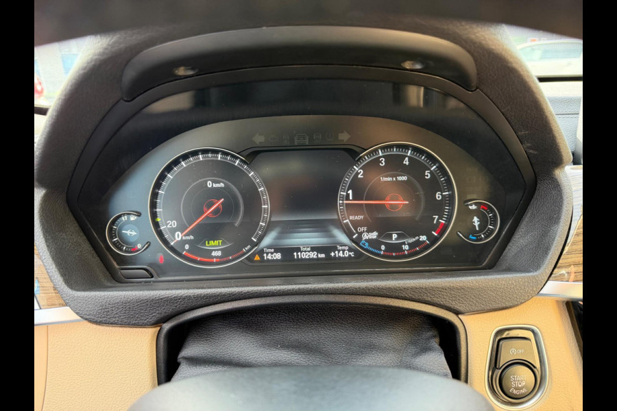 BMW 3-serie 320i Luxury Edition Individual 2018 NAVI LEDER! BMW 3-serie 320i Luxury Edition Individual 2018 NAVI LEDER!