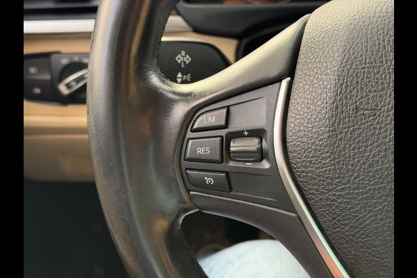 BMW 3-serie 320i Luxury Edition Individual 2018 NAVI LEDER! BMW 3-serie 320i Luxury Edition Individual 2018 NAVI LEDER!