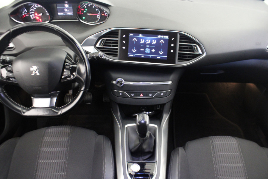 Peugeot 308 1.2 PureTech Blue Lease