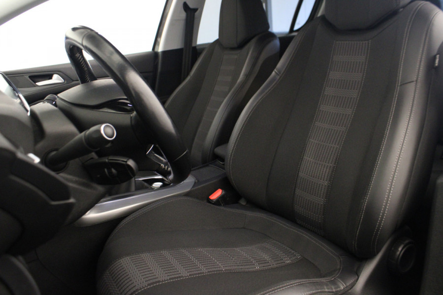 Peugeot 308 1.2 PureTech Blue Lease