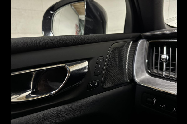Volvo XC60 2.0 T8 AWD Polestar Engineered Pano H/K 360° Autopilot