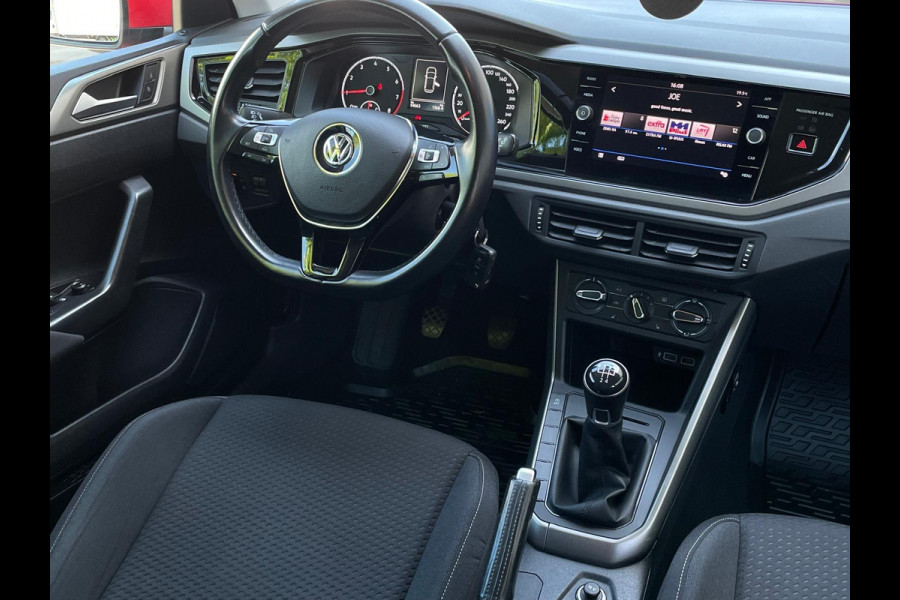 Volkswagen Polo 1.0 TSI Comfortline Business/Car play/Fcaelift/Navi(Ferrari Red)