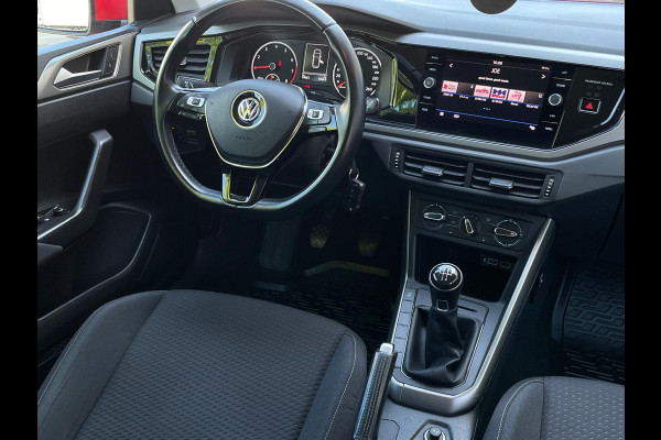 Volkswagen Polo 1.0 TSI Comfortline Business/Car play/Fcaelift/Navi(Ferrari Red)