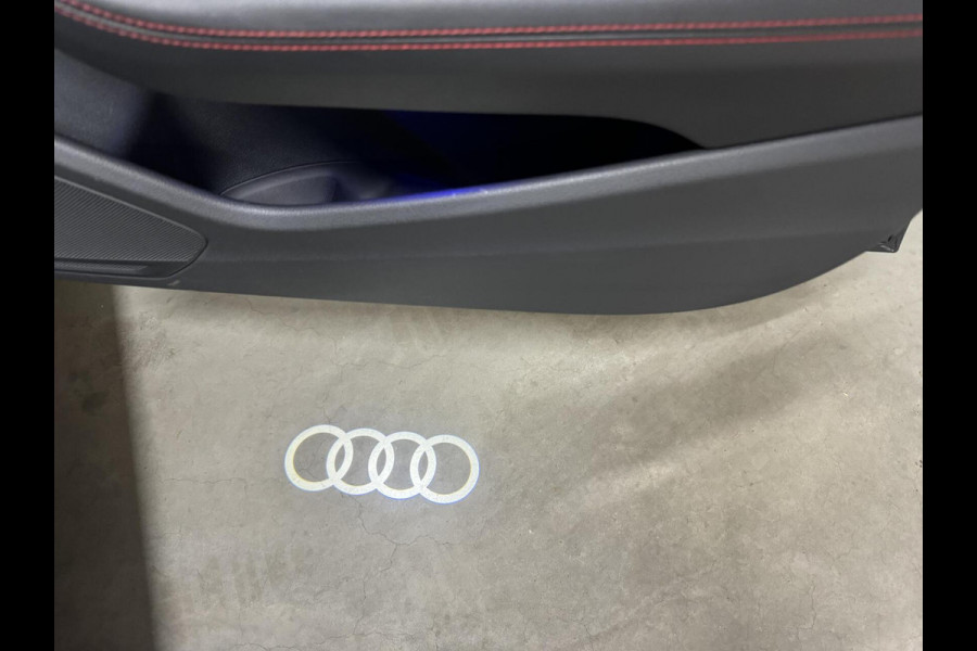 Audi A4 Avant 1.4 TFSI S-Line Black Edition CarPlay Leer Sfeer Trekh. NAP Audi A4 Avant 1.4 TFSI S-Line Black Edition CarPlay Leer Sfeer Trekh. NAP