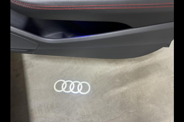 Audi A4 Avant 1.4 TFSI S-Line Black Edition CarPlay Leer Sfeer Trekh. NAP Audi A4 Avant 1.4 TFSI S-Line Black Edition CarPlay Leer Sfeer Trekh. NAP