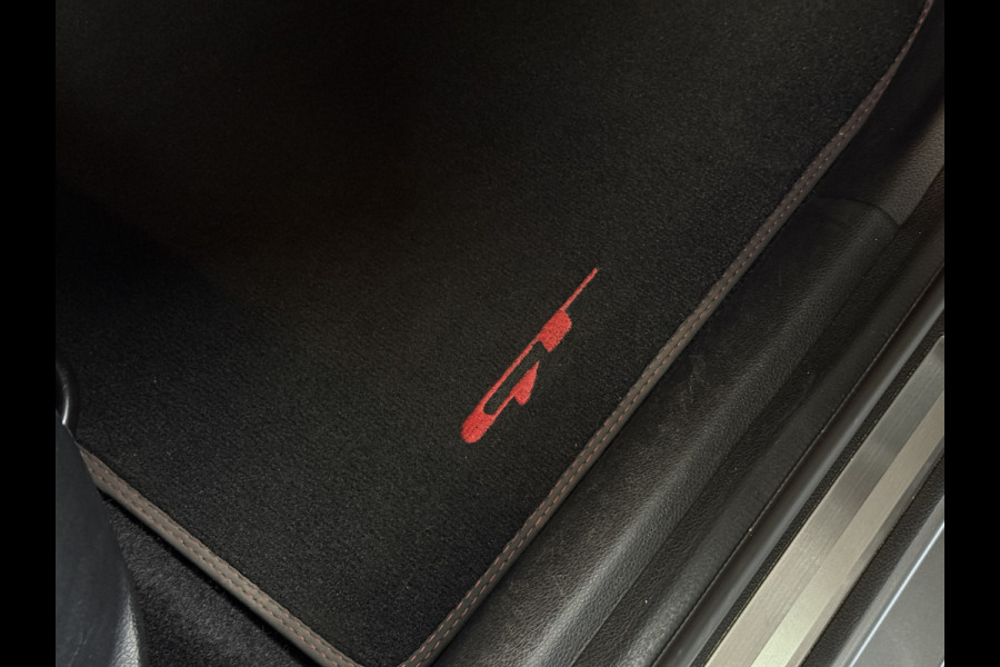 Kia ProCeed 1.6 T-GDI GT 205pk | Groot Navi | 18" | JBL | ACC | Blindspot | Camera | Perfect onderhouden.