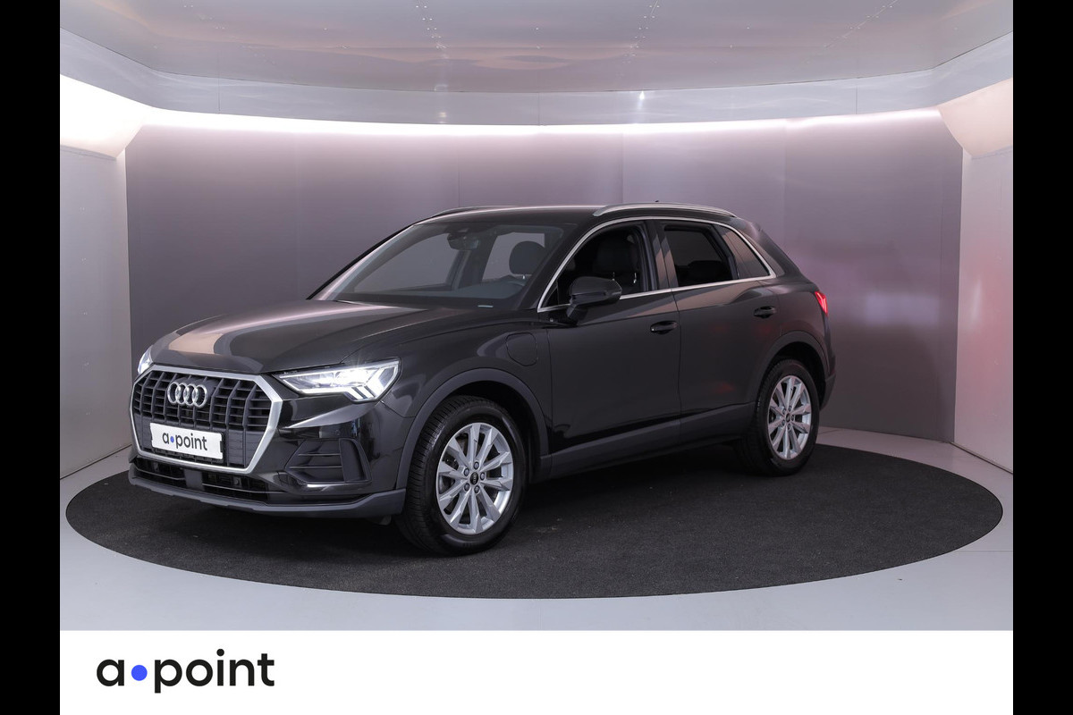 Audi Q3 45 TFSI e Business Edition 245 pk S-tronic | Navigatie | Parkeersensoren | Achteruitrijcamera | Adaptieve cruise control | Stoelverwarming | S-Line interieur | Audi Q3 45 TFSI e Business Edition 245 pk S-tronic | Navigatie | Parkeersensoren | Achteruitrijcamera | Adaptieve cruise control | Stoelverwarming | S-Line interieur |