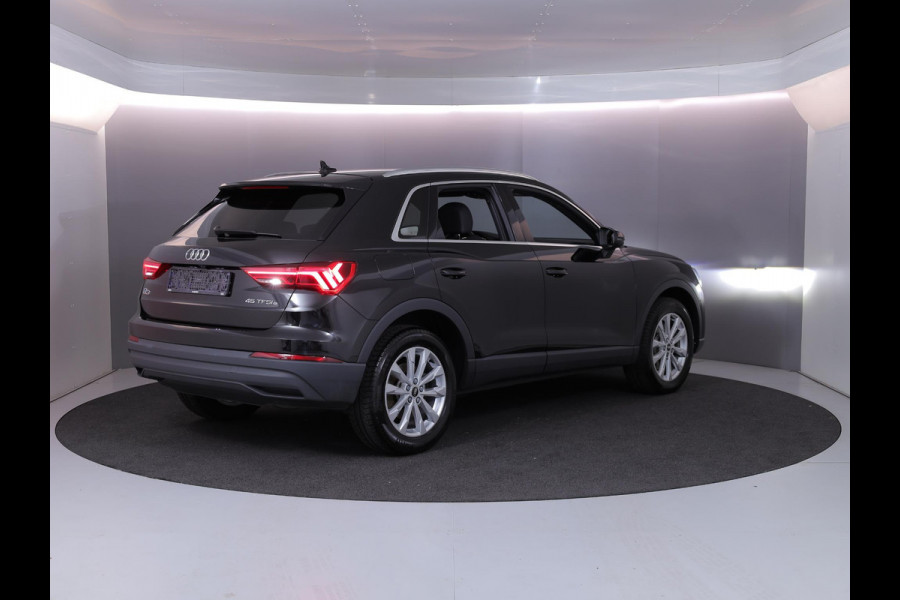 Audi Q3 45 TFSI e Business Edition 245 pk S-tronic | Navigatie | Parkeersensoren | Achteruitrijcamera | Adaptieve cruise control | Stoelverwarming | S-Line interieur | Audi Q3 45 TFSI e Business Edition 245 pk S-tronic | Navigatie | Parkeersensoren | Achteruitrijcamera | Adaptieve cruise control | Stoelverwarming | S-Line interieur |