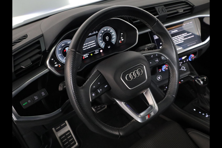 Audi Q3 45 TFSI e Business Edition 245 pk S-tronic | Navigatie | Parkeersensoren | Achteruitrijcamera | Adaptieve cruise control | Stoelverwarming | S-Line interieur | Audi Q3 45 TFSI e Business Edition 245 pk S-tronic | Navigatie | Parkeersensoren | Achteruitrijcamera | Adaptieve cruise control | Stoelverwarming | S-Line interieur |