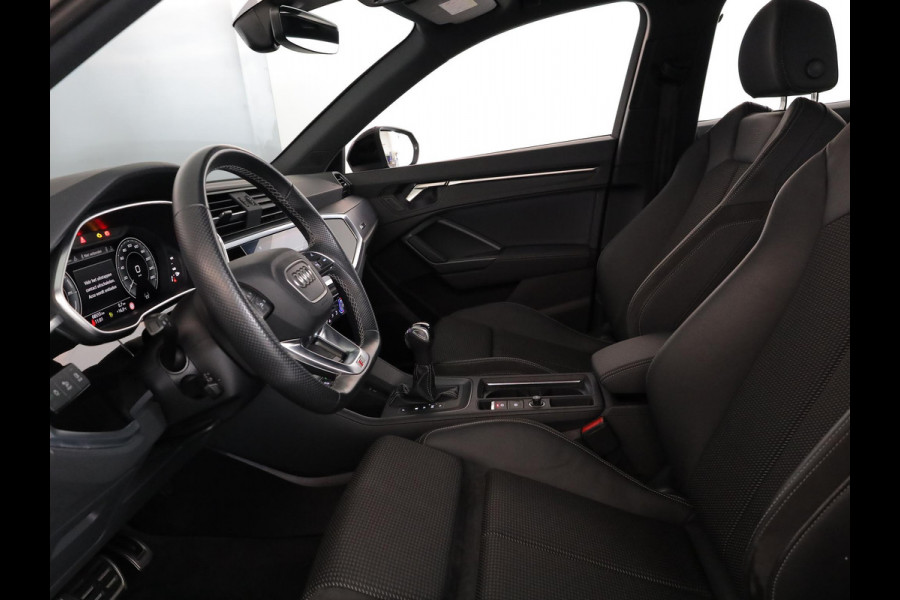 Audi Q3 45 TFSI e Business Edition 245 pk S-tronic | Navigatie | Parkeersensoren | Achteruitrijcamera | Adaptieve cruise control | Stoelverwarming | S-Line interieur | Audi Q3 45 TFSI e Business Edition 245 pk S-tronic | Navigatie | Parkeersensoren | Achteruitrijcamera | Adaptieve cruise control | Stoelverwarming | S-Line interieur |