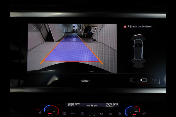Audi Q3 45 TFSI e Business Edition 245 pk S-tronic | Navigatie | Parkeersensoren | Achteruitrijcamera | Adaptieve cruise control | Stoelverwarming | S-Line interieur | Audi Q3 45 TFSI e Business Edition 245 pk S-tronic | Navigatie | Parkeersensoren | Achteruitrijcamera | Adaptieve cruise control | Stoelverwarming | S-Line interieur |