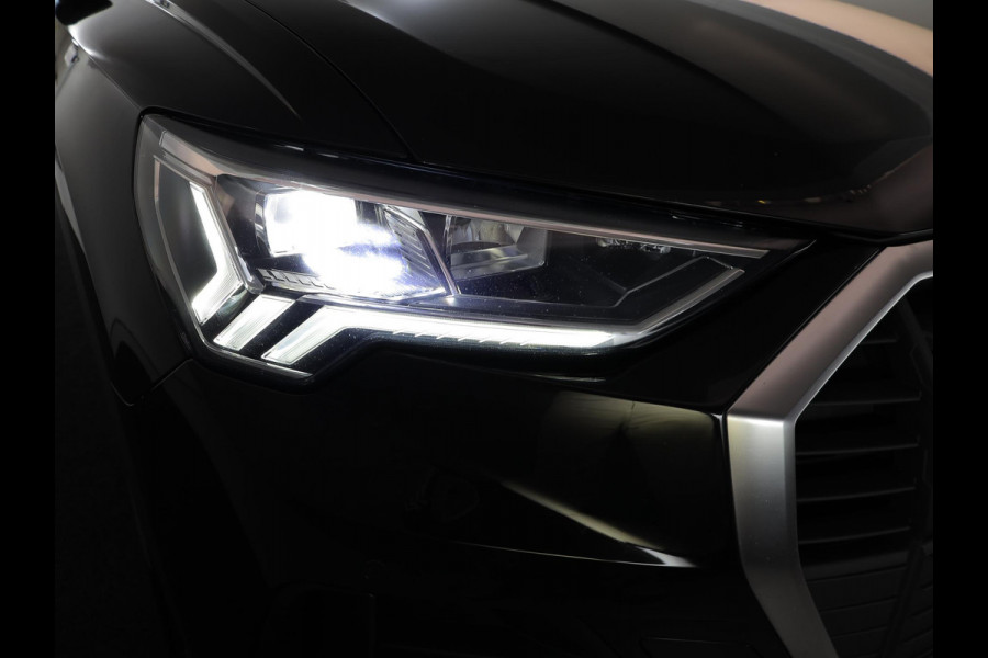 Audi Q3 45 TFSI e Business Edition 245 pk S-tronic | Navigatie | Parkeersensoren | Achteruitrijcamera | Adaptieve cruise control | Stoelverwarming | S-Line interieur | Audi Q3 45 TFSI e Business Edition 245 pk S-tronic | Navigatie | Parkeersensoren | Achteruitrijcamera | Adaptieve cruise control | Stoelverwarming | S-Line interieur |