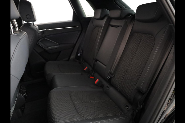Audi Q3 45 TFSI e Business Edition 245 pk S-tronic | Navigatie | Parkeersensoren | Achteruitrijcamera | Adaptieve cruise control | Stoelverwarming | S-Line interieur | Audi Q3 45 TFSI e Business Edition 245 pk S-tronic | Navigatie | Parkeersensoren | Achteruitrijcamera | Adaptieve cruise control | Stoelverwarming | S-Line interieur |