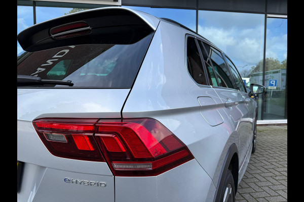 Volkswagen Tiguan 1.4 TSI eHybrid R-Line Business+ - Automaat - Climate - Navi - Camera - Parkeerhulp