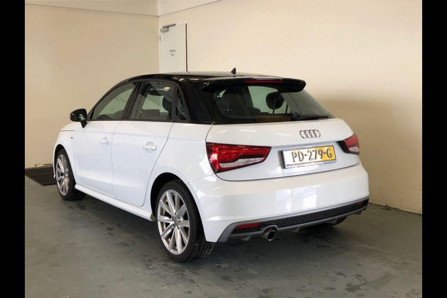 Audi A1 Sportback 1.0 TFSI Adrenalin S Line - Navi - Parkeerhulp - Airco - Org.NL Audi A1 Sportback 1.0 TFSI Adrenalin S Line - Navi - Parkeerhulp - Airco - Org.NL