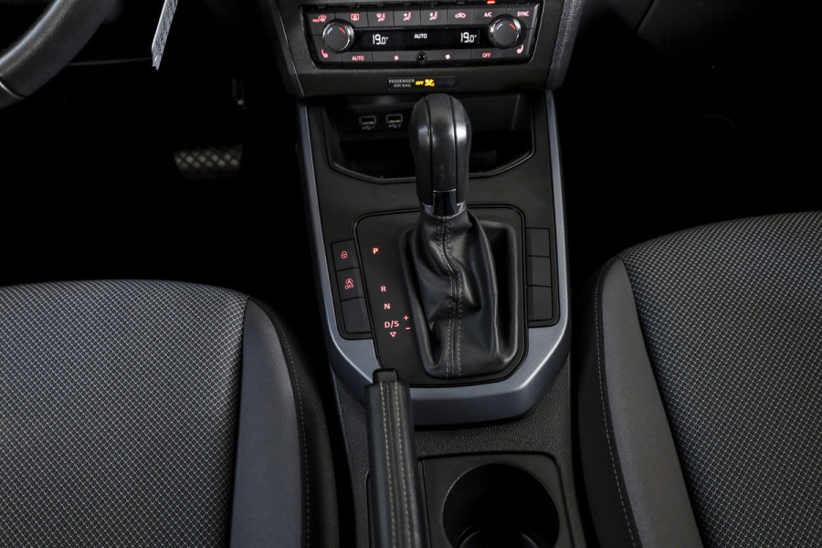 Seat Arona 1.0 TSI 116 PK Xcellence - Automaat | Cruise | Stoelverw. | PDC | NAV+App. Connect | ECC | DAB | LM 17" | Trekhaak |