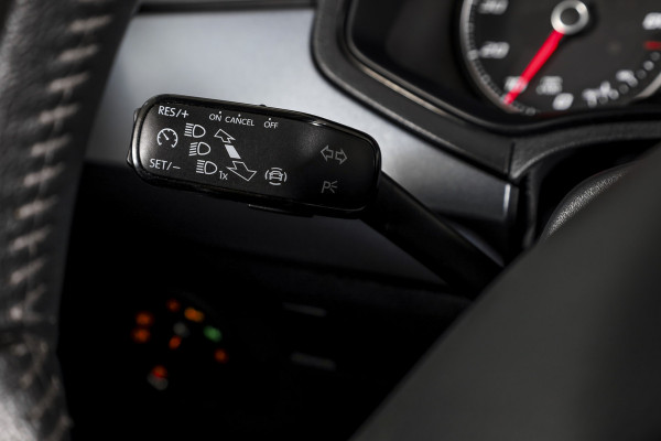 Seat Arona 1.0 TSI 116 PK Xcellence - Automaat | Cruise | Stoelverw. | PDC | NAV+App. Connect | ECC | DAB | LM 17" | Trekhaak |