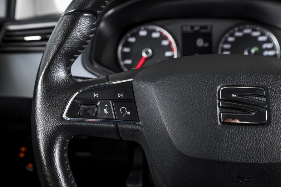 Seat Arona 1.0 TSI 116 PK Xcellence - Automaat | Cruise | Stoelverw. | PDC | NAV+App. Connect | ECC | DAB | LM 17" | Trekhaak |