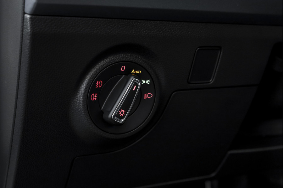 Seat Arona 1.0 TSI 116 PK Xcellence - Automaat | Cruise | Stoelverw. | PDC | NAV+App. Connect | ECC | DAB | LM 17" | Trekhaak |