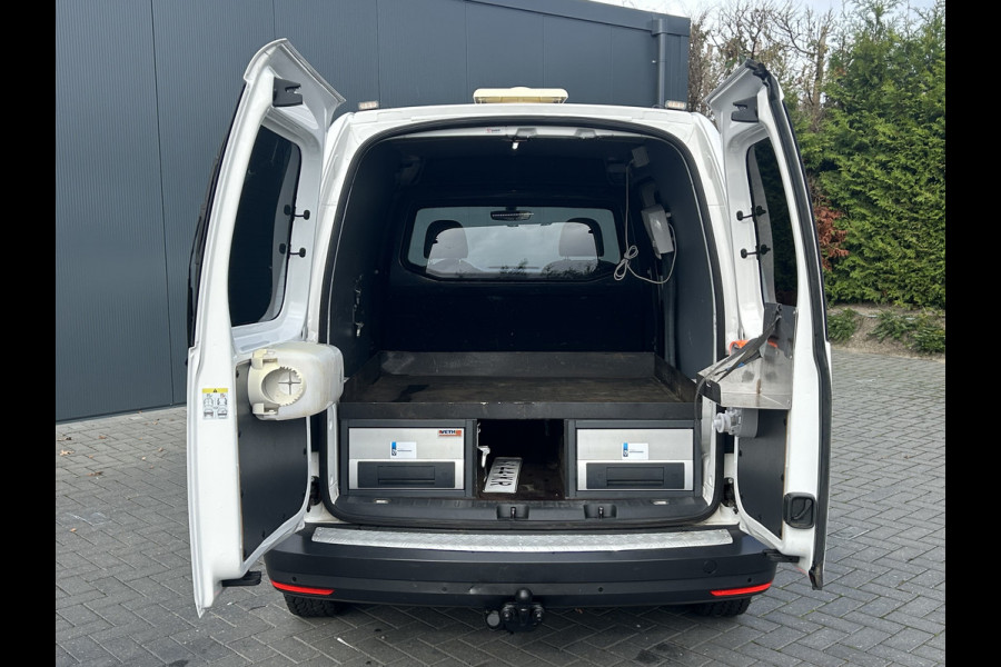 Volkswagen Caddy 2.0 TDI 123 PK / L2H1 / 4X4 / 4MOTION / 1e EIG. / TREKHAAK / INRICHTING / AIRCO / CRUISE / BLUETOOTH / PDC