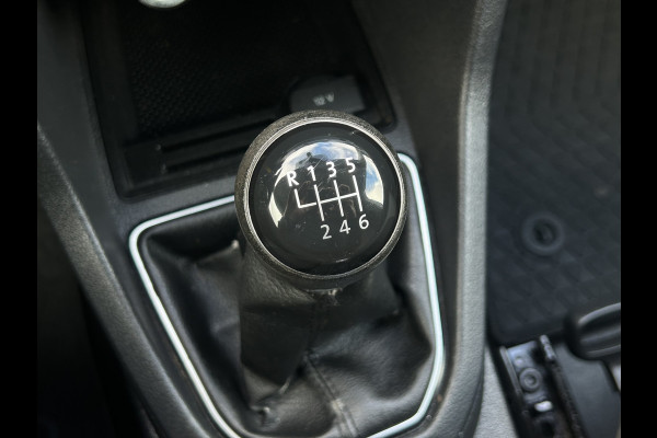 Volkswagen Caddy 2.0 TDI 123 PK / L2H1 / 4X4 / 4MOTION / 1e EIG. / TREKHAAK / INRICHTING / AIRCO / CRUISE / BLUETOOTH / PDC