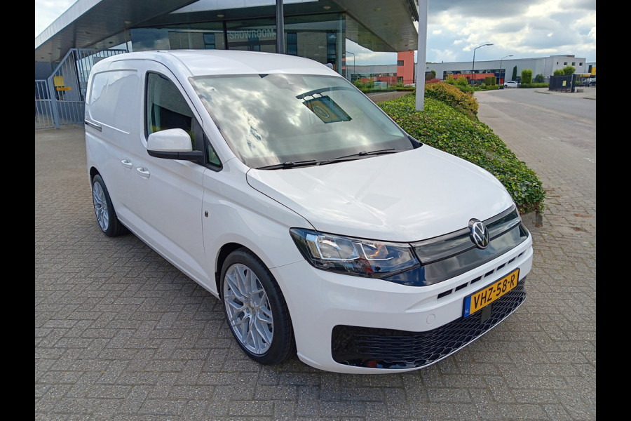 Volkswagen Caddy Cargo 2.0 TDI 102PK Comfort, SPORTSTOELEN, AIRCO, NAVIGATIE, 18" LMV, incl. 12 MND BOVAGGARANTIE Uniek!