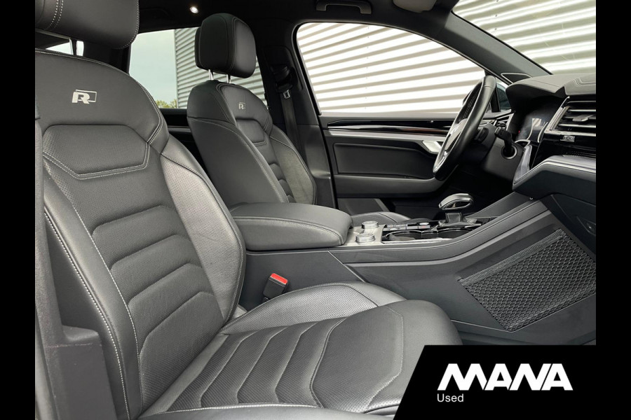 Volkswagen Touareg 3.0TDI V6 286PK 3x R-Line Leder interieur Panoramadak Trekhaak