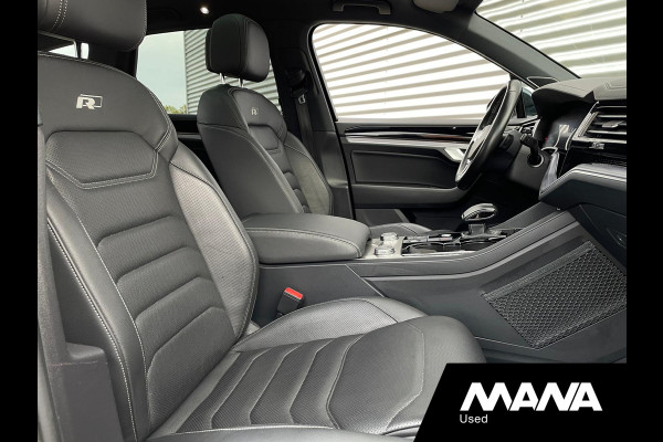 Volkswagen Touareg 3.0TDI V6 286PK 3x R-Line Leder interieur Panoramadak Trekhaak