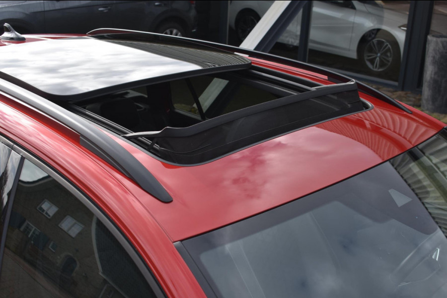 Volkswagen GOLF Variant 1.5 eTSI R-Line | MAXTON | IQ-LIGHT | PANORAMADAK | APPLE CARPLAY | ANDROID AUTO | CAMERA