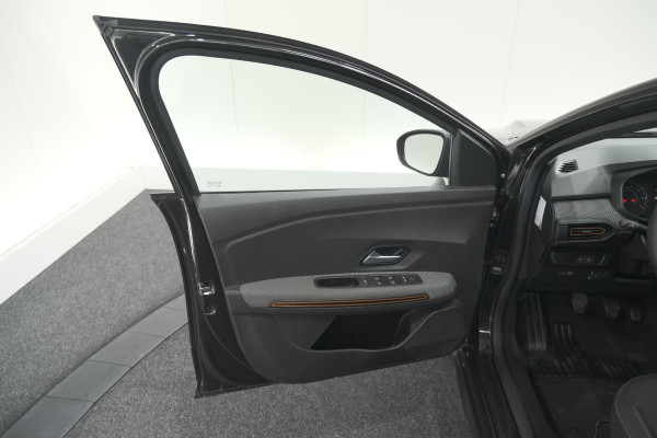 Dacia SANDERO Stepway TCe 100 Bi-Fuel Comfort | Camera | Apple Carplay | Navigatie | Parkeersensoren