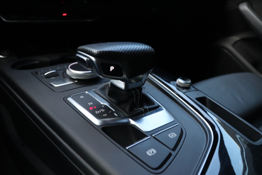 Audi A5 Sportback 2.0 TFSI Quattro Sport (2x) S-line Pano Virtual Leder Audi A5 Sportback 2.0 TFSI Quattro Sport (2x) S-line Pano Virtual Leder