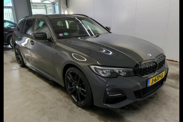 BMW 3 Serie Touring 318i Executive Edition | M-Pakket | Panoramadak | NL-Auto BMW 3 Serie Touring 318i Executive Edition | M-Pakket | Panoramadak | NL-Auto