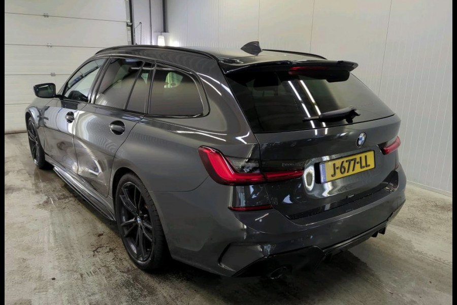 BMW 3 Serie Touring 318i Executive Edition | M-Pakket | Panoramadak | NL-Auto BMW 3 Serie Touring 318i Executive Edition | M-Pakket | Panoramadak | NL-Auto