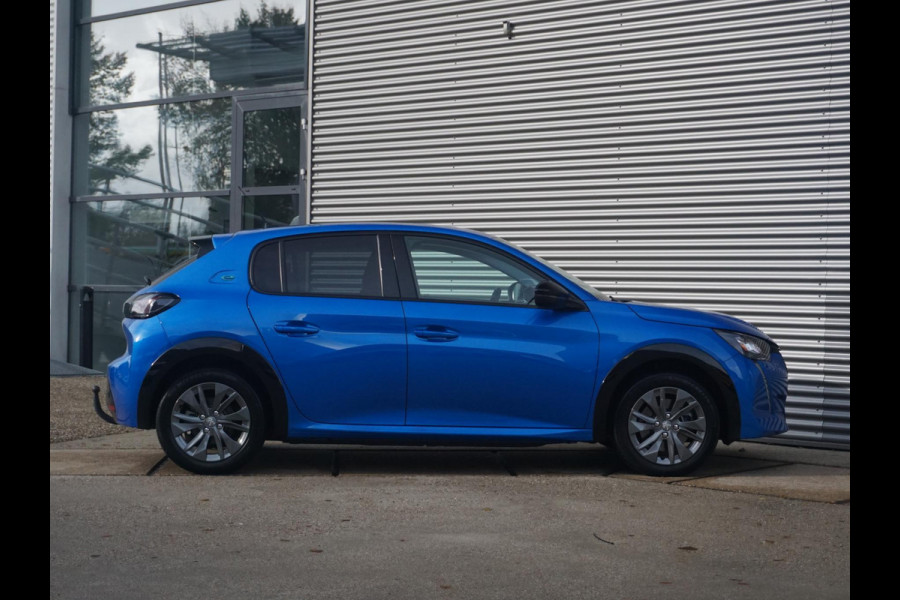 Peugeot e-208 EV Allure Pack 50 kWh Afn. Trekhaak | Soh 96%