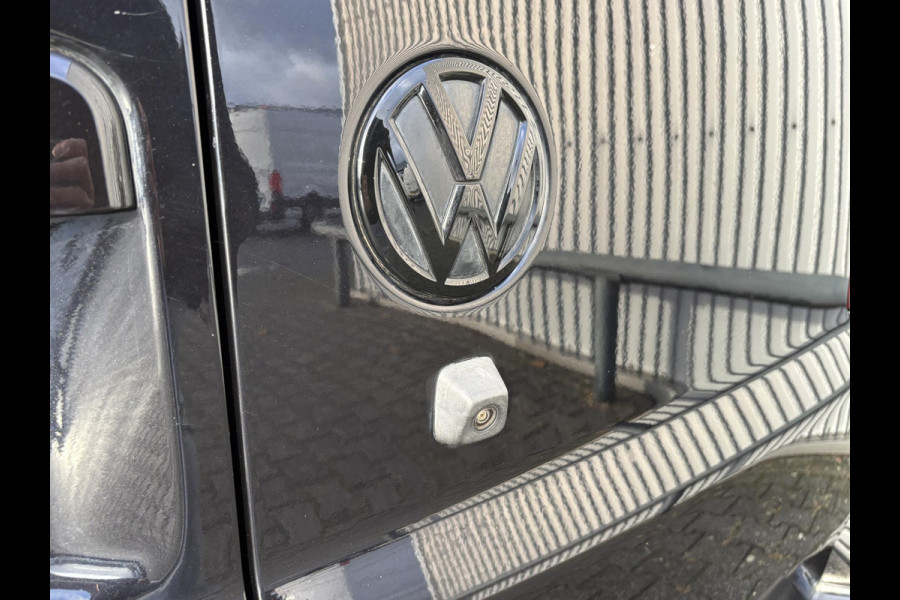 Volkswagen Transporter 2.0 TDI L2H1 BULLI 4Motion*AUTOM.*ACC*CAM*ECC*CARP