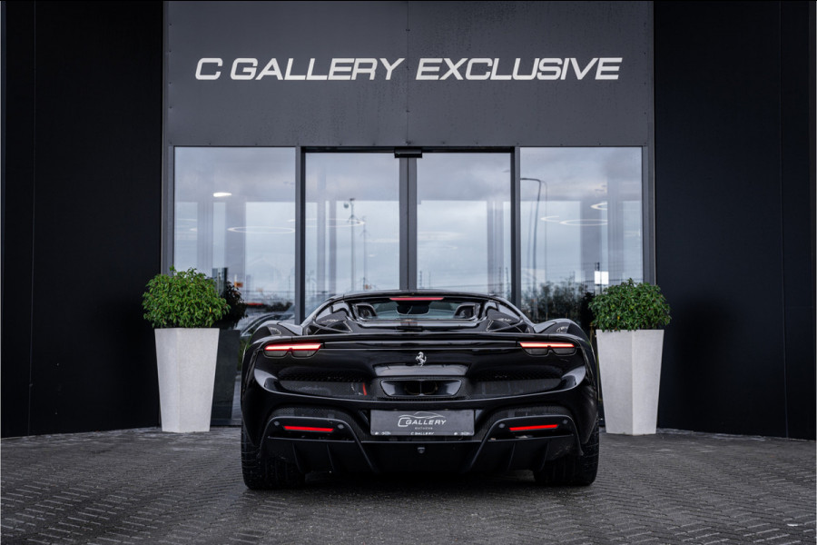 Ferrari 296 GTS 3.0 V6 - Daytona Racing Seats | Lift  | Passenger Display | Carbon | JBL