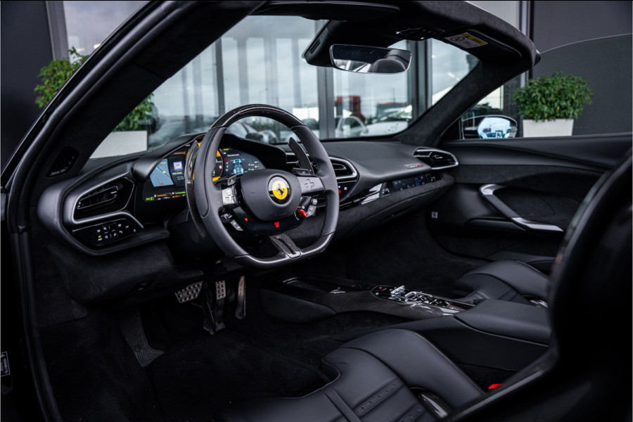 Ferrari 296 GTS 3.0 V6 - Daytona Racing Seats | Lift  | Passenger Display | Carbon | JBL