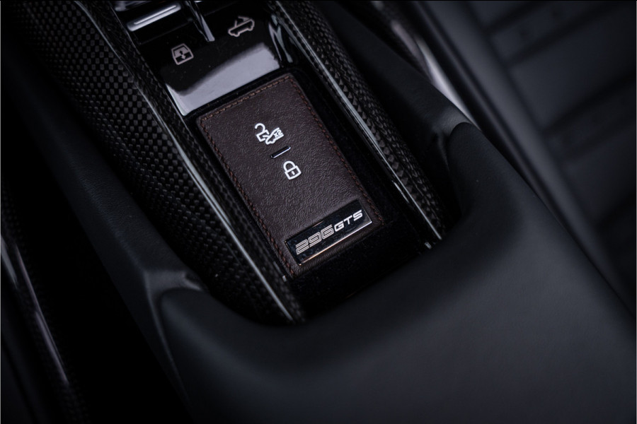 Ferrari 296 GTS 3.0 V6 - Daytona Racing Seats | Lift  | Passenger Display | Carbon | JBL