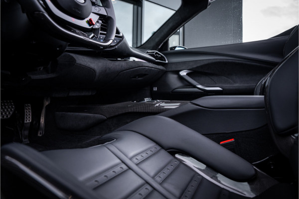 Ferrari 296 GTS 3.0 V6 - Daytona Racing Seats | Lift  | Passenger Display | Carbon | JBL