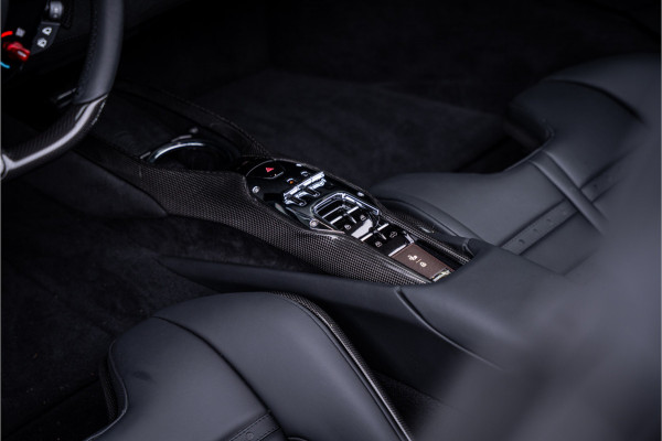 Ferrari 296 GTS 3.0 V6 - Daytona Racing Seats | Lift  | Passenger Display | Carbon | JBL