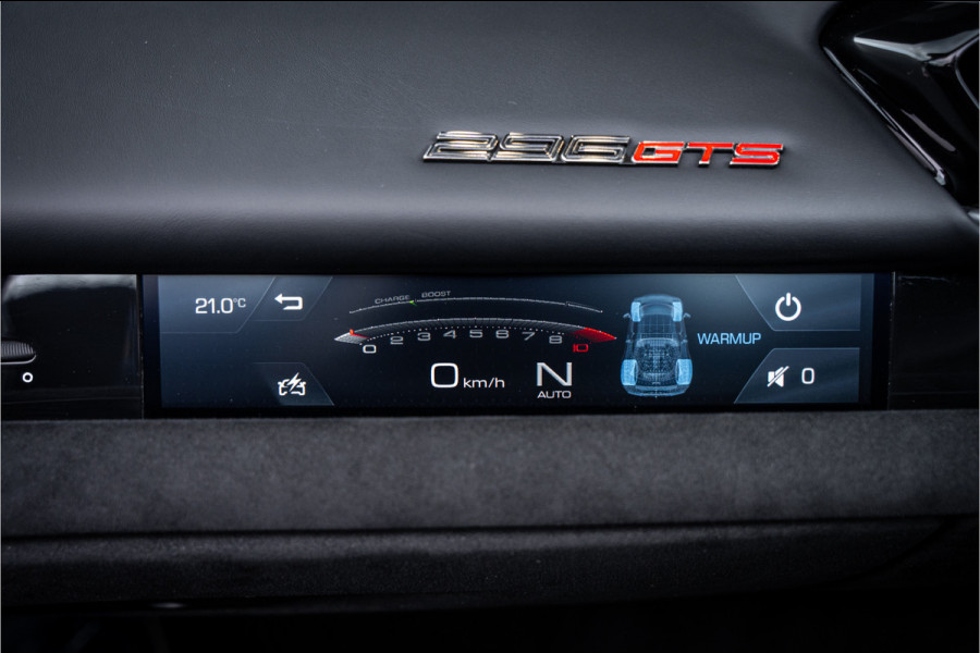 Ferrari 296 GTS 3.0 V6 - Daytona Racing Seats | Lift  | Passenger Display | Carbon | JBL