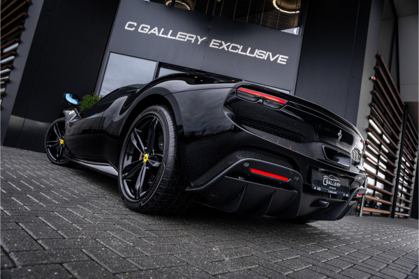 Ferrari 296 GTS 3.0 V6 - Daytona Racing Seats | Lift  | Passenger Display | Carbon | JBL