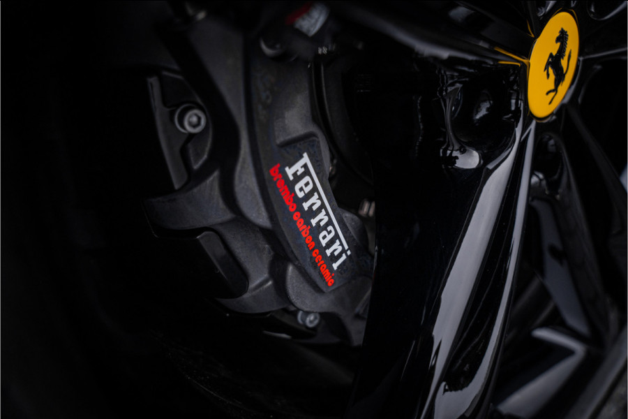 Ferrari 296 GTS 3.0 V6 - Daytona Racing Seats | Lift  | Passenger Display | Carbon | JBL