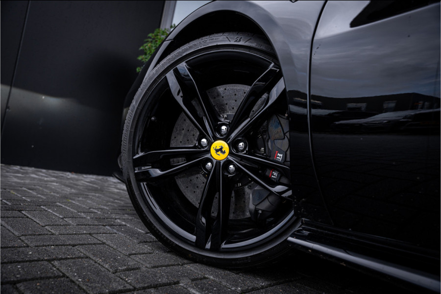 Ferrari 296 GTS 3.0 V6 - Daytona Racing Seats | Lift  | Passenger Display | Carbon | JBL