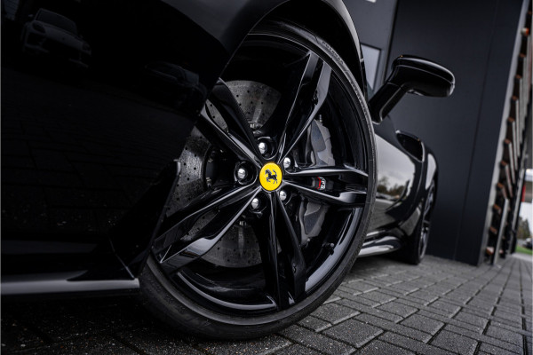 Ferrari 296 GTS 3.0 V6 - Daytona Racing Seats | Lift  | Passenger Display | Carbon | JBL