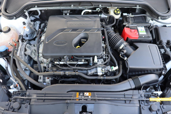 Ford FOCUS Wagon 1.5 EcoBoost ST Line Business org.nl