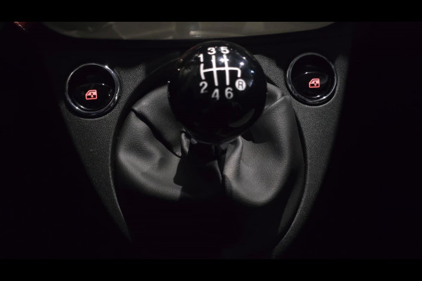 Fiat 500 1.0 Hybrid Lounge | Navigatie | Carplay | Airco | Cruise Fiat 500 1.0 Hybrid Lounge | Navigatie | Carplay | Airco | Cruise